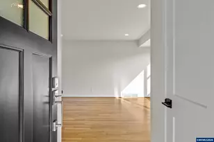 1093 Icel (A - B) Ct NE, Salem, OR 97301 - Photo 6