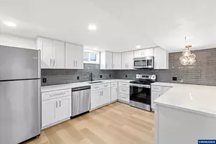 1093 Icel (A - B) Ct NE, Salem, OR 97301 - Photo 30