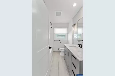 1093 Icel (A - B) Ct NE, Salem, OR 97301 - Photo 20