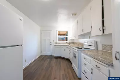 672 Catterlin Av NE, Salem, OR 97301 - Photo 6