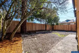 672 Catterlin Ave. NE, Salem, OR 97301 - Photo 12