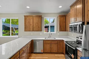 4025 Filbert Ave NE, Keizer, OR 97303 - Photo 6