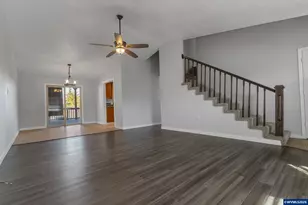 545 NE Overlook Way, Sublimity, OR 97385 - Photo 6