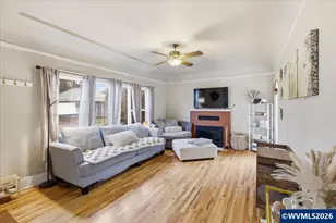 651 20th St NE, Salem, OR 97301 - Photo 8