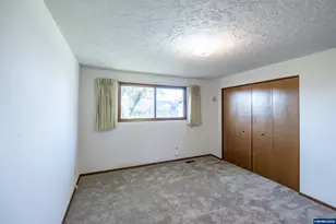 309 S Columbia Dr, Woodburn, OR 97071 - Photo 22