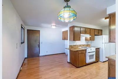 309 S Columbia Dr, Woodburn, OR 97071 - Photo 18