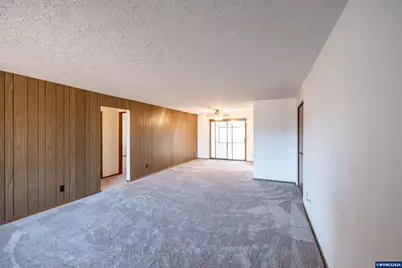 309 S Columbia Dr, Woodburn, OR 97071 - Photo 8