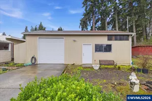 1115 Juniper St, Sweet Home, OR 97386 - Photo 4