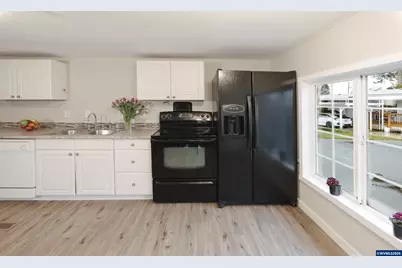 505 Leroy Av #J, Molalla, OR 97038 - Photo 8