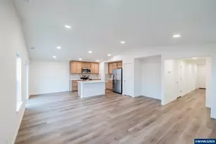 897 SE Blackbird Av, Albany, OR 97322 - Photo 6