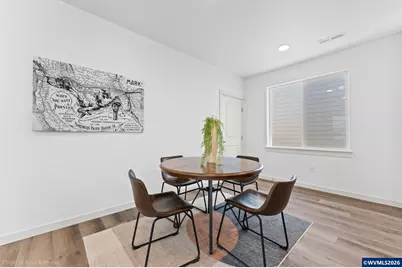 875 SE Blackbird Av, Albany, OR 97322 - Photo 2