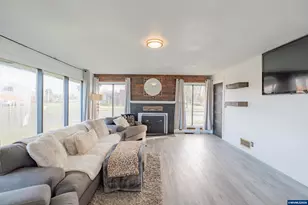 160 Tangent St, Lebanon, OR 97355 - Photo 6