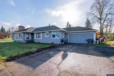 160 Tangent St, Lebanon, OR 97355 - Photo 2