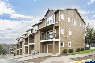 1996 Hawksview Ave SE, Salem, OR 97306 - Photo 16