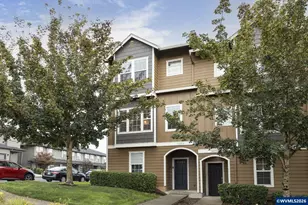 1996 Hawksview Ave SE, Salem, OR 97306 - Photo 2