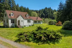 94101 N Way Ln, North Bend, OR 97459 - Photo 14