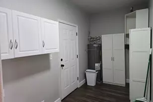 302 Jersey St, Silverton, OR 97381 - Photo 16