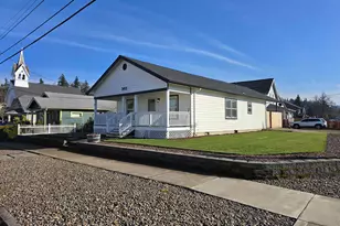 302 Jersey St, Silverton, OR 97381 - Photo 4