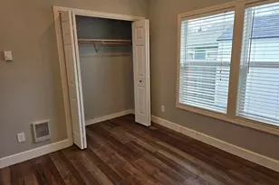 302 Jersey St, Silverton, OR 97381 - Photo 16