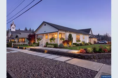 302 Jersey St, Silverton, OR 97381 - Photo 1