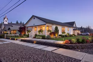302 Jersey St, Silverton, OR 97381 - Photo 1