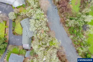 989 SW Hunter St, Dallas, OR 97338 - Photo 4