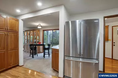 989 SW Hunter St, Dallas, OR 97338 - Photo 18