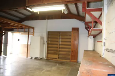 1935 Tudor Way SE Wy, Albany, OR 97322 - Photo 18