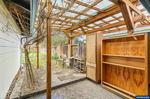 292 NE Conifer Bl, Corvallis, OR 97330 - Photo 18