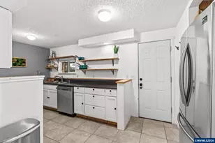 292 NE Conifer Bl, Corvallis, OR 97330 - Photo 10