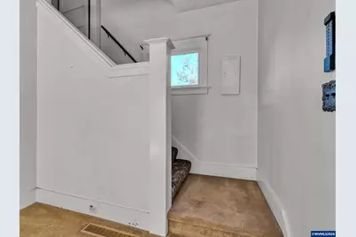 698 Grandview Av, Scotts Mills, OR 97375 - Photo 24