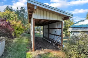 698 Grandview Ave, Scotts Mills, OR 97375 - Photo 16