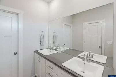 210 Walnut St, Mount Angel, OR 97362 - Photo 28