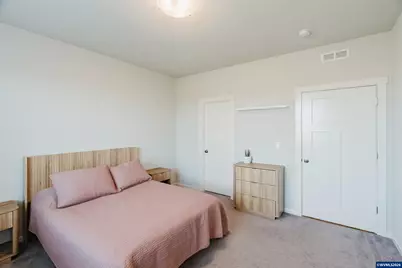 210 Walnut St, Mount Angel, OR 97362 - Photo 20