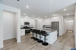 210 Walnut St, Mount Angel, OR 97362 - Photo 6