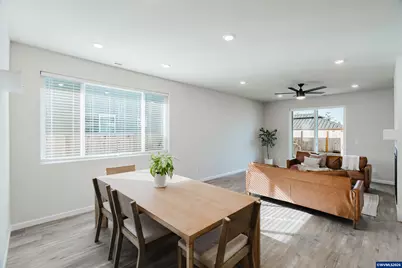 210 Walnut St, Mount Angel, OR 97362 - Photo 12