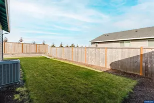 210 Walnut St, Mount Angel, OR 97362 - Photo 44