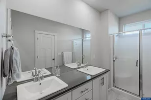 210 Walnut St, Mount Angel, OR 97362 - Photo 26