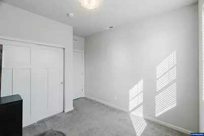 210 Walnut St, Mount Angel, OR 97362 - Photo 32