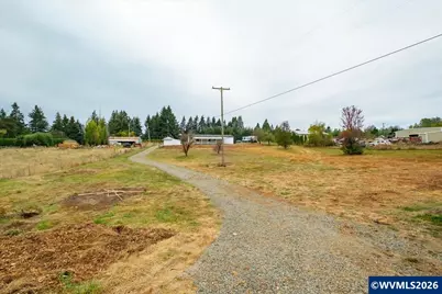8365 Aumsville Hwy SE, Salem, OR 97317 - Photo 34