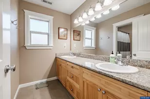 2697 Broadway St NW, Albany, OR 97321 - Photo 32