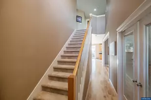 2697 Broadway St NW, Albany, OR 97321 - Photo 24