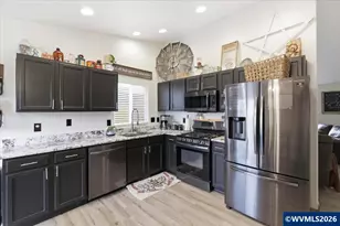 690 S Sunrise Dr, Jefferson, OR 97352 - Photo 14