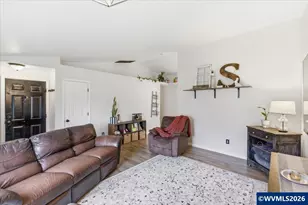 690 S Sunrise Dr, Jefferson, OR 97352 - Photo 8