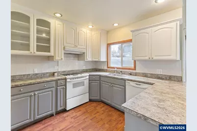 910 Oak Terrace, Sweet Home, OR 97386 - Photo 12