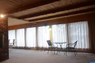 550 Riverview Dr NW, Salem, OR 97304 - Photo 14