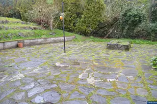 550 Riverview Dr NW, Salem, OR 97304 - Photo 8