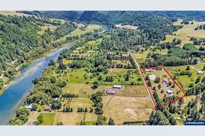 453 Riverwood Ln, Oakland, OR 97462 - Photo 2