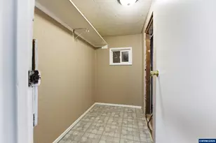 2375 Porter St, Lebanon, OR 97355 - Photo 14