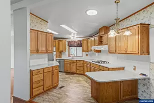 2120 Robins Ln SE, Salem, OR 97306 - Photo 22